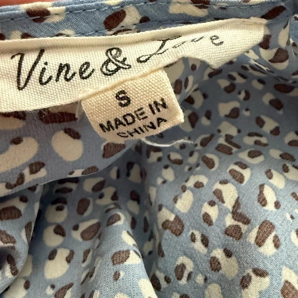 Vine & Love Blue/White/Brown Patterned Blouse